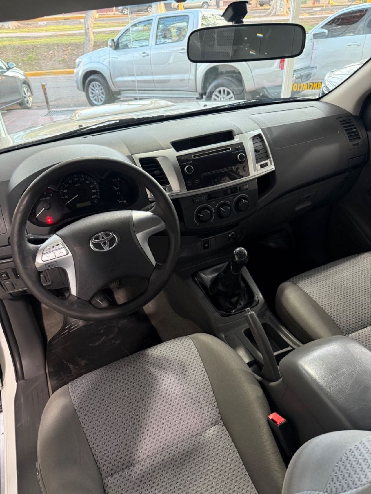 Toyota Hilux Usada Financiado en Mendoza, deRuedas