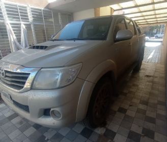 Toyota Hilux Usada en Córdoba Financiado