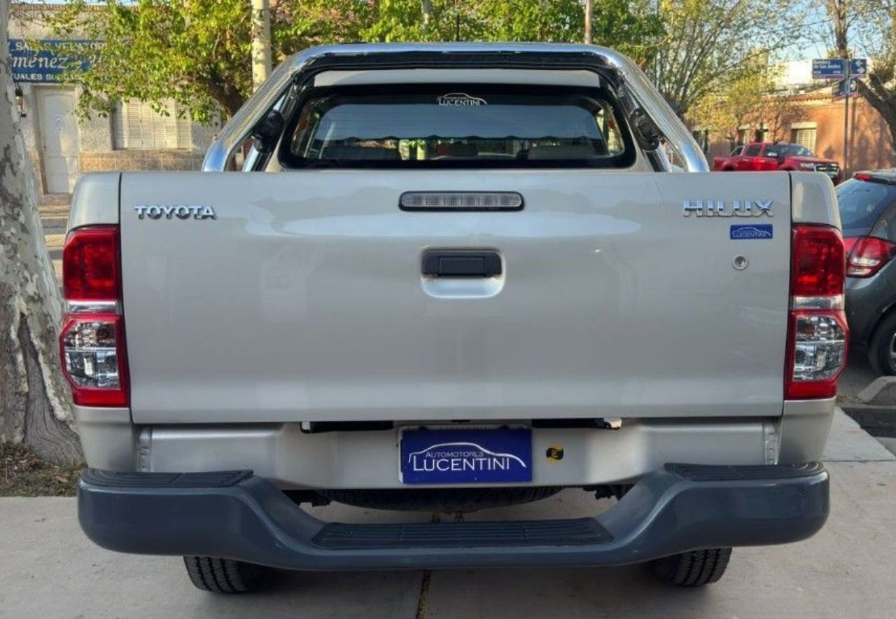 Toyota Hilux Usada Financiado en Mendoza, deRuedas