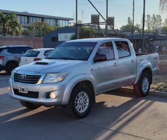Toyota Hilux Usada en Córdoba Financiado
