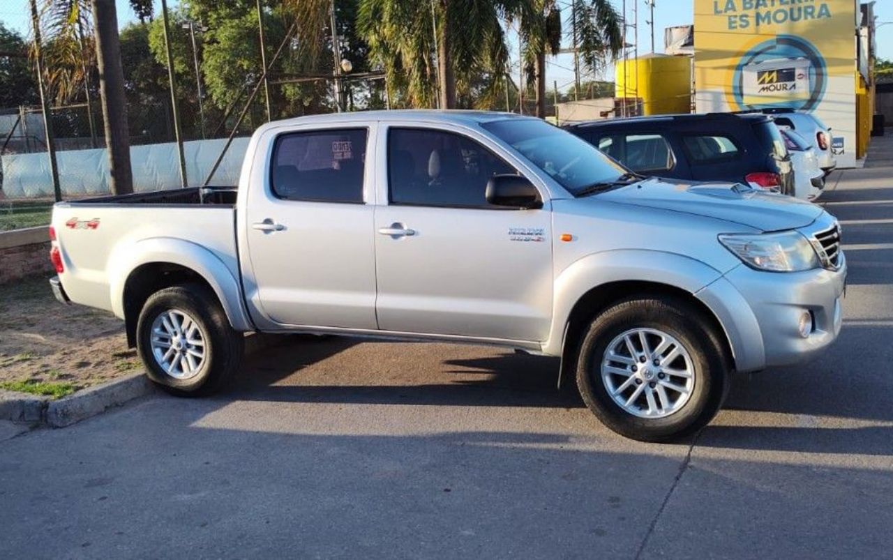 Toyota Hilux Usada Financiado en Córdoba, deRuedas