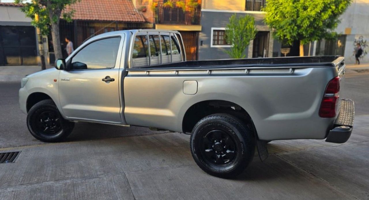 Toyota Hilux Usada en Mendoza, deRuedas