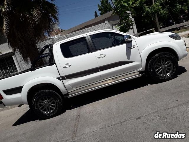 Toyota Hilux Usada en Mendoza, deRuedas