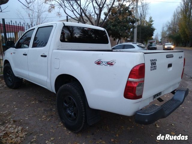 Toyota Hilux Usada en Mendoza, deRuedas