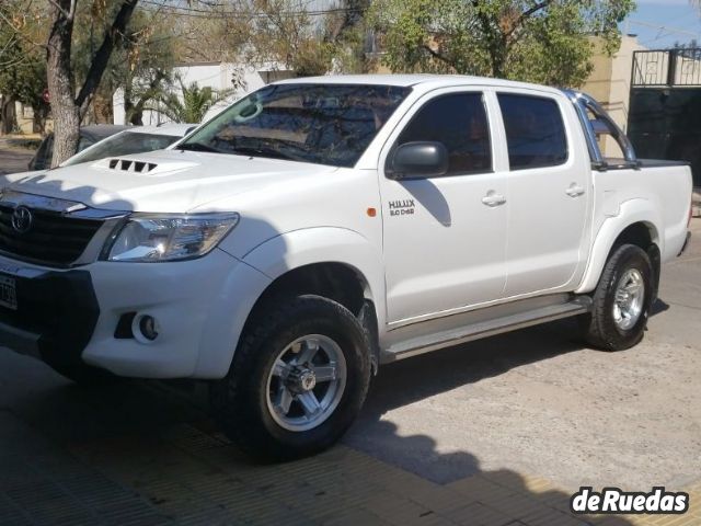 Toyota Hilux Usada en Mendoza, deRuedas