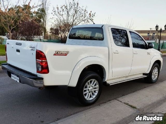 Toyota Hilux Usada en Mendoza, deRuedas