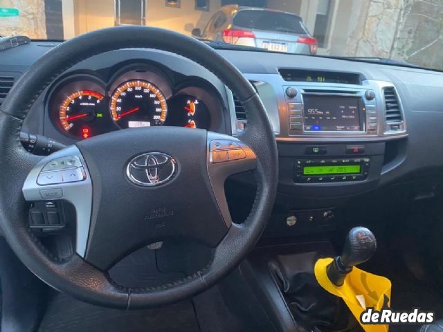 Toyota Hilux Usada en Mendoza, deRuedas