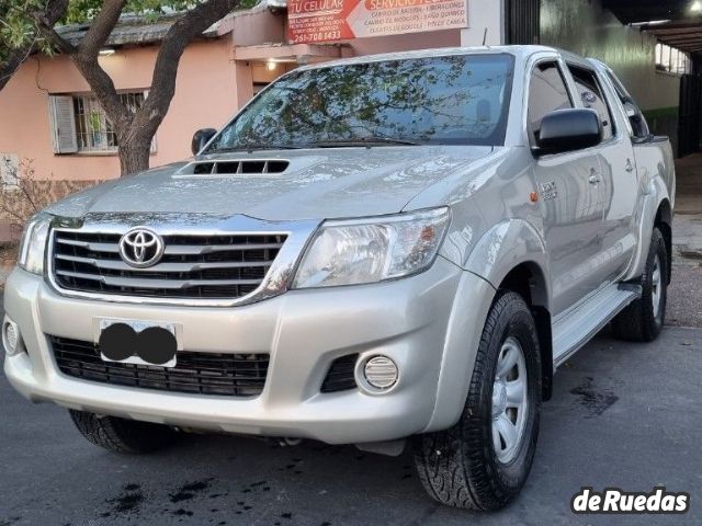 Toyota Hilux Usada en Mendoza, deRuedas