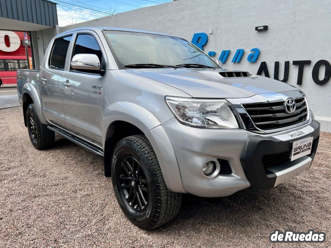 Toyota Hilux Usada en Mendoza, deRuedas