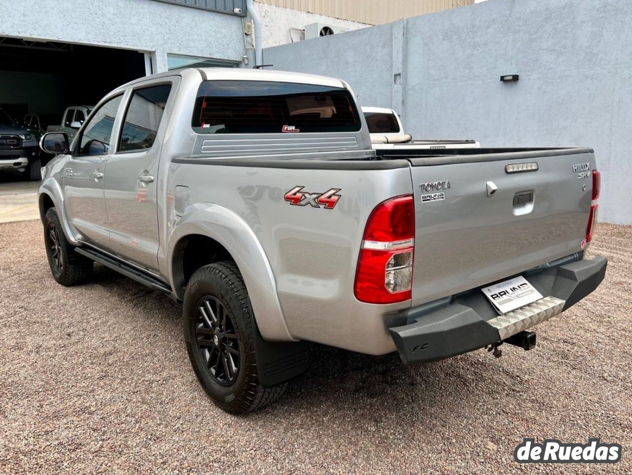 Toyota Hilux Usada en Mendoza, deRuedas