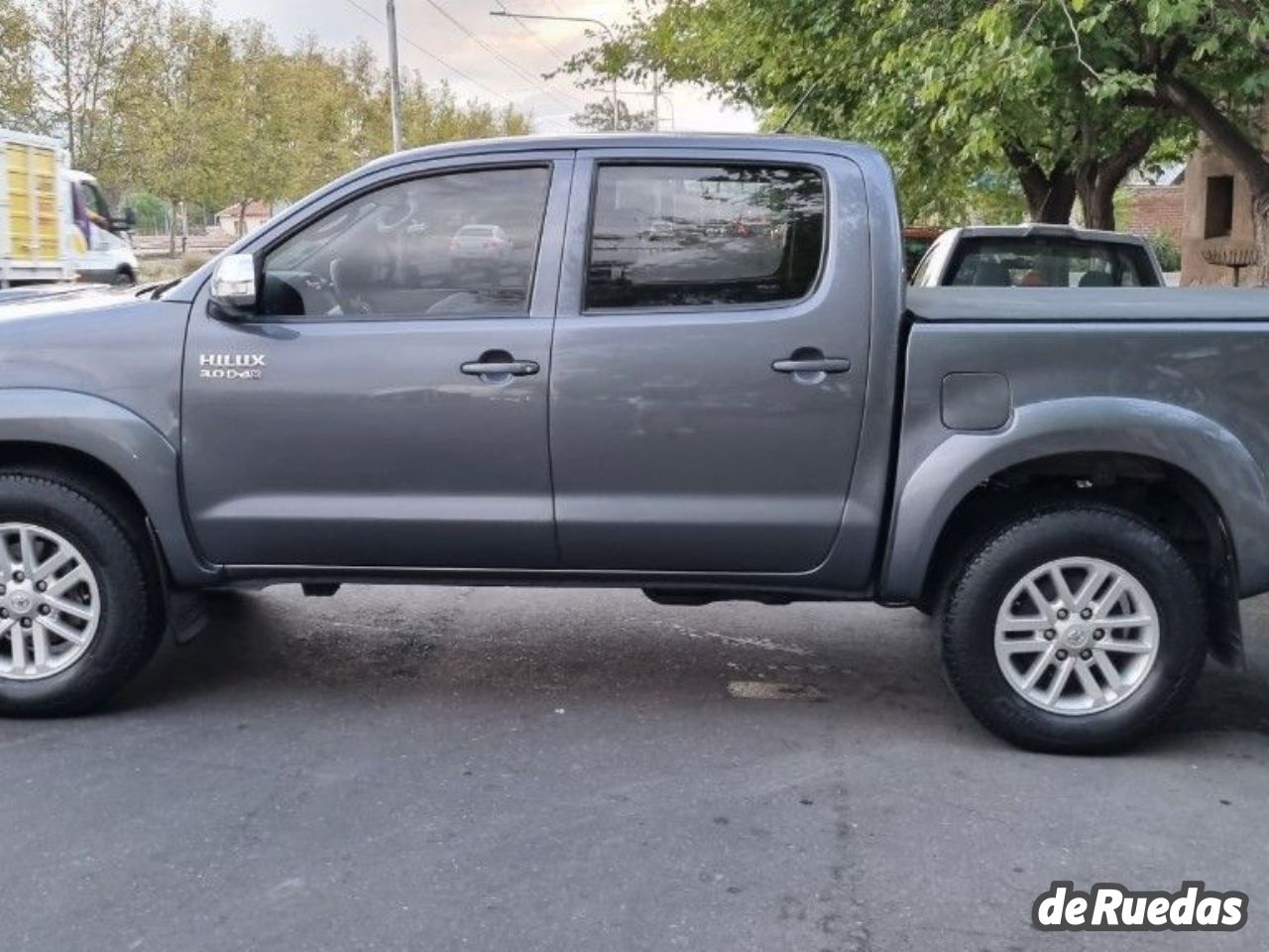 Toyota Hilux Usada en Mendoza, deRuedas