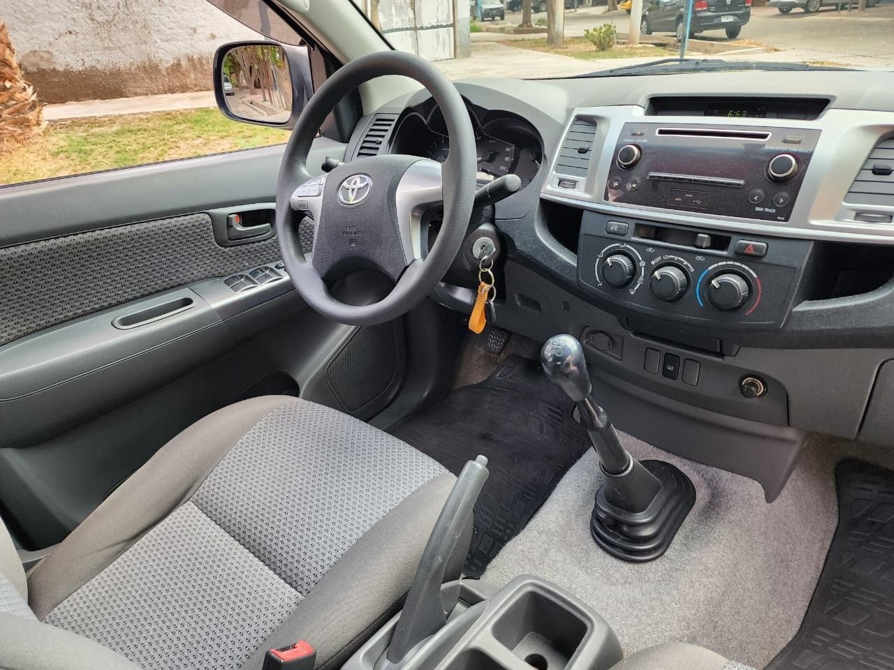 Toyota Hilux Usada en Mendoza, deRuedas