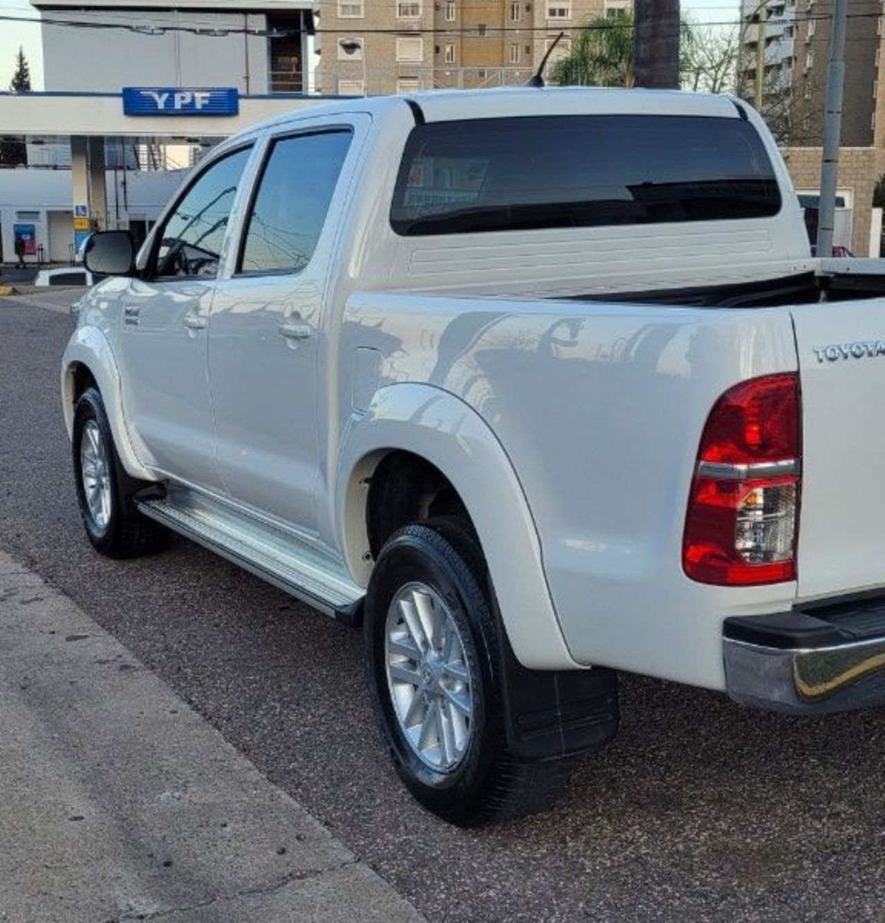 Toyota Hilux Usada en Córdoba, deRuedas