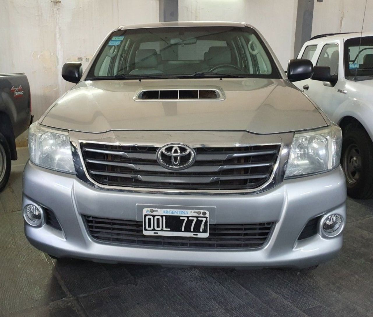 Toyota Hilux Usada en San Juan, deRuedas