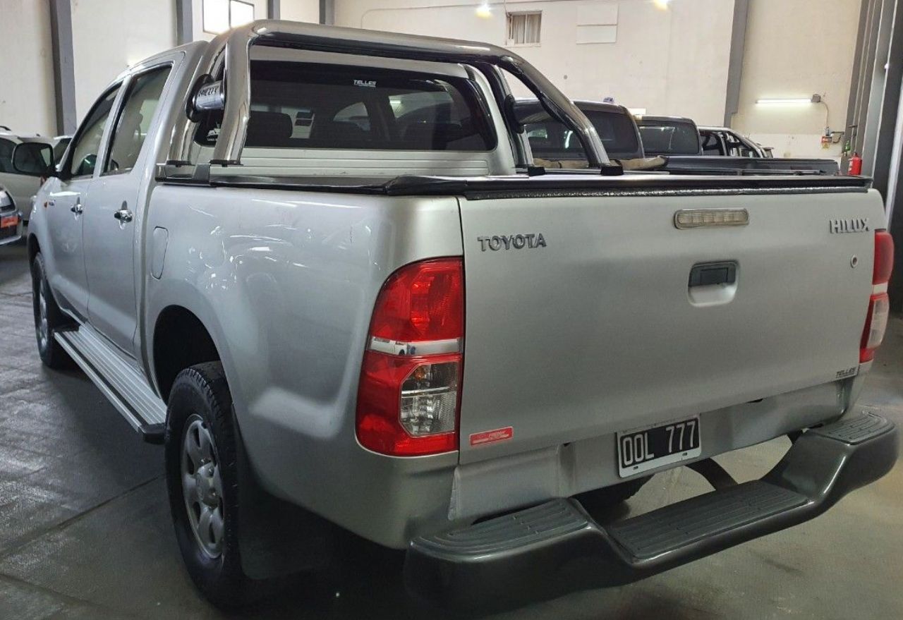 Toyota Hilux Usada en San Juan, deRuedas