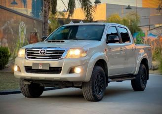 Toyota Hilux Usada en Córdoba Financiado