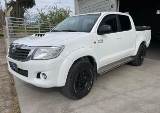 Toyota Hilux Usada en Córdoba Financiado