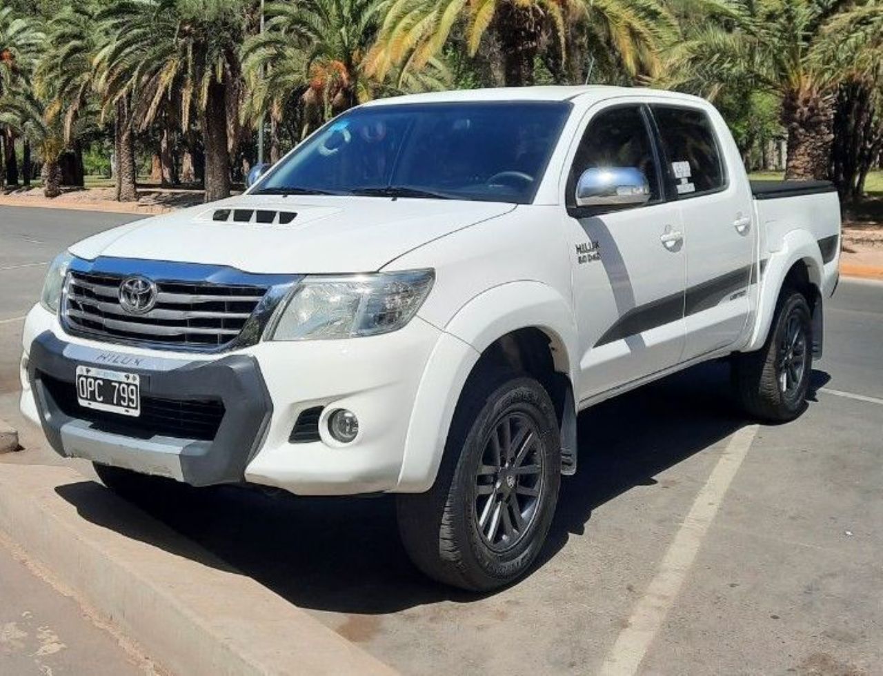 Toyota Hilux Usada en Mendoza, deRuedas