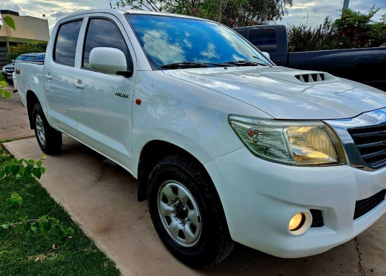 Toyota Hilux Usada en Mendoza, deRuedas