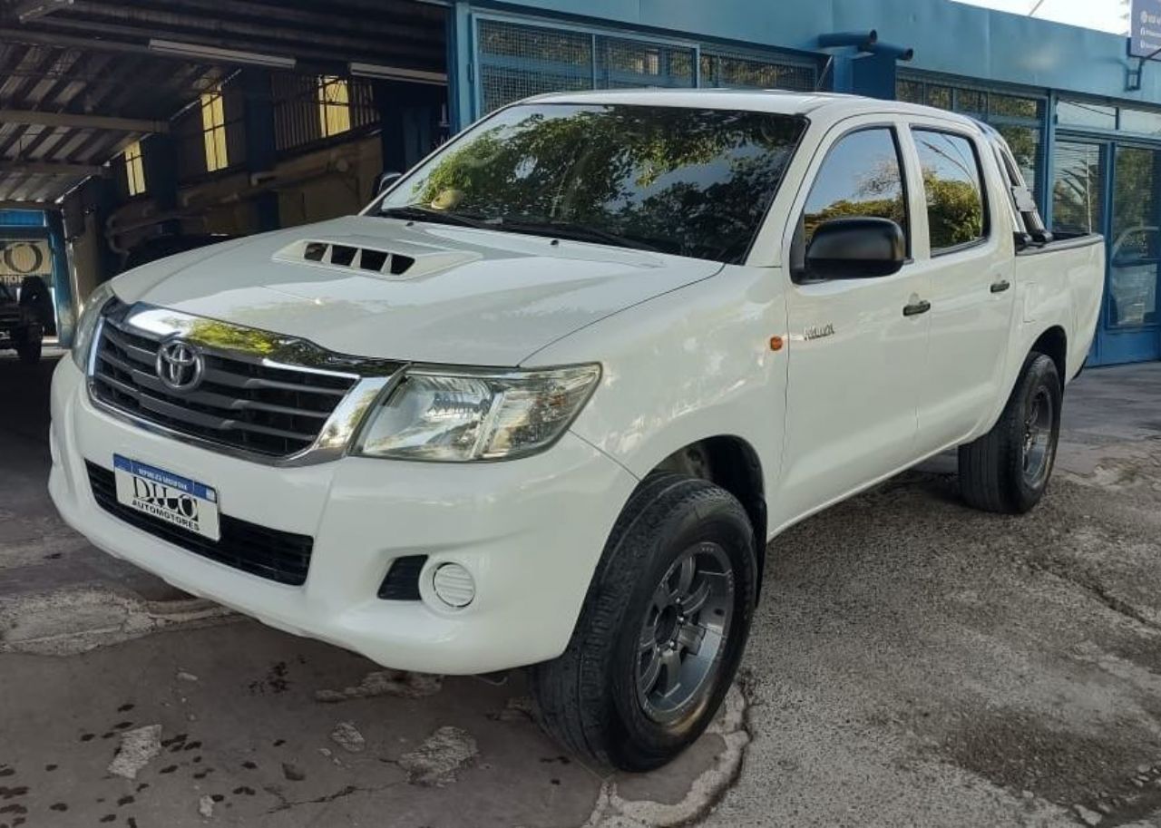 Toyota Hilux Usada Financiado en Mendoza, deRuedas
