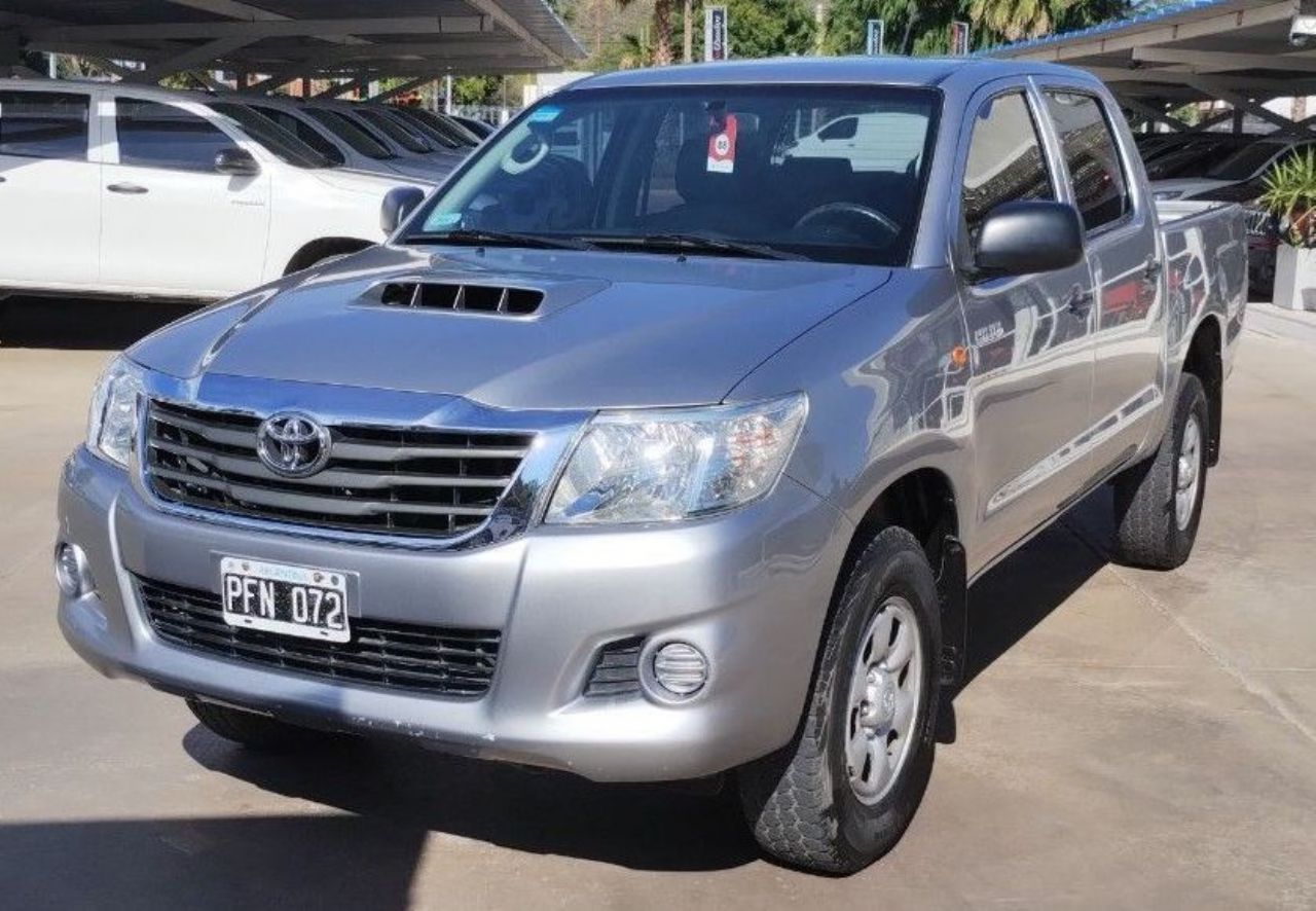 Toyota Hilux Usada en San Luis, deRuedas
