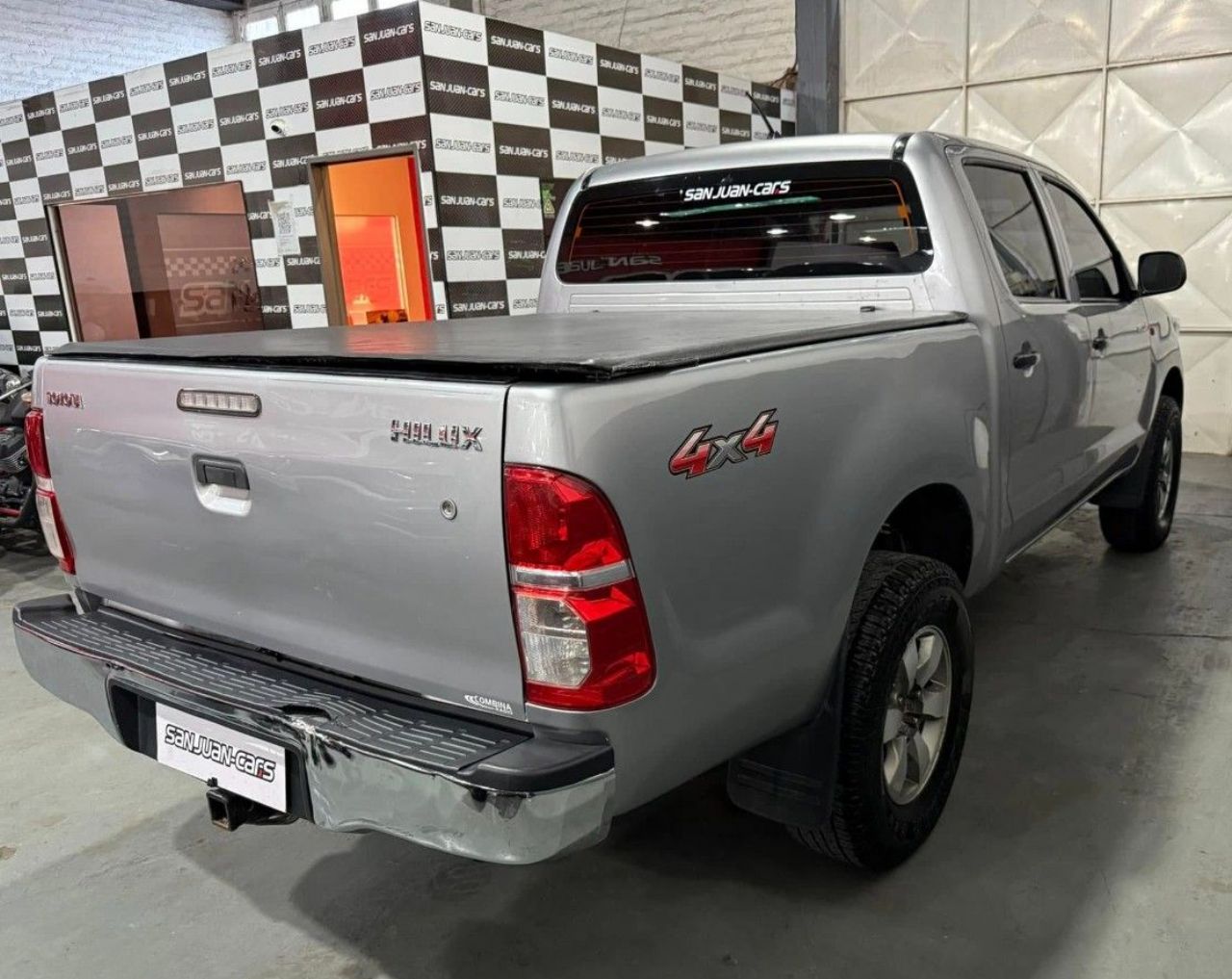 Toyota Hilux Usada en San Juan, deRuedas