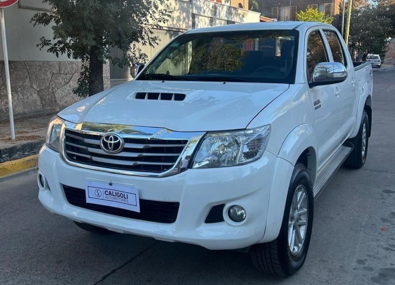 Toyota Hilux Usada en Mendoza, deRuedas