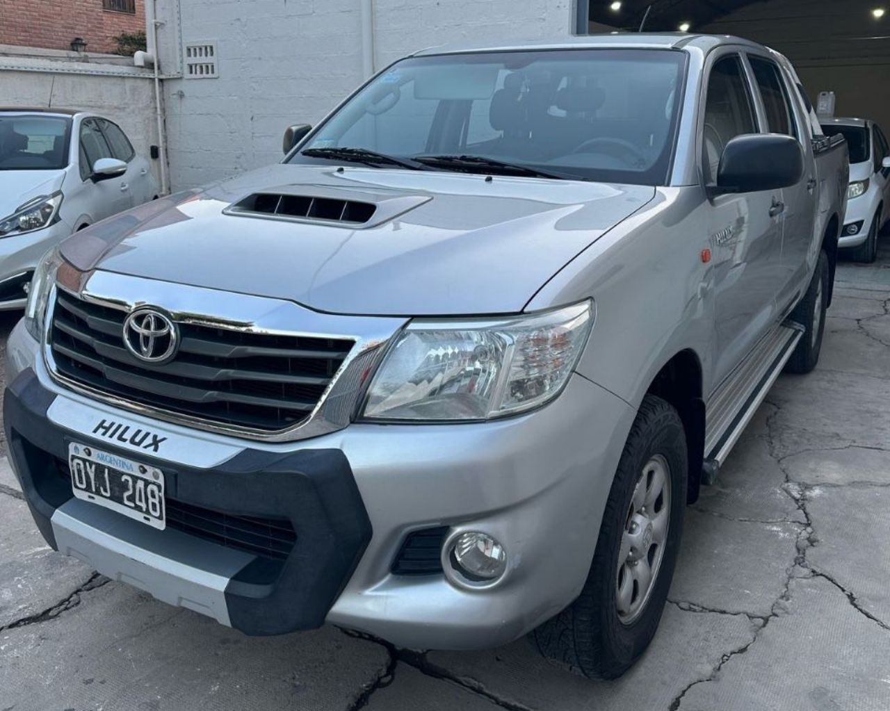 Toyota Hilux Usada en San Juan, deRuedas