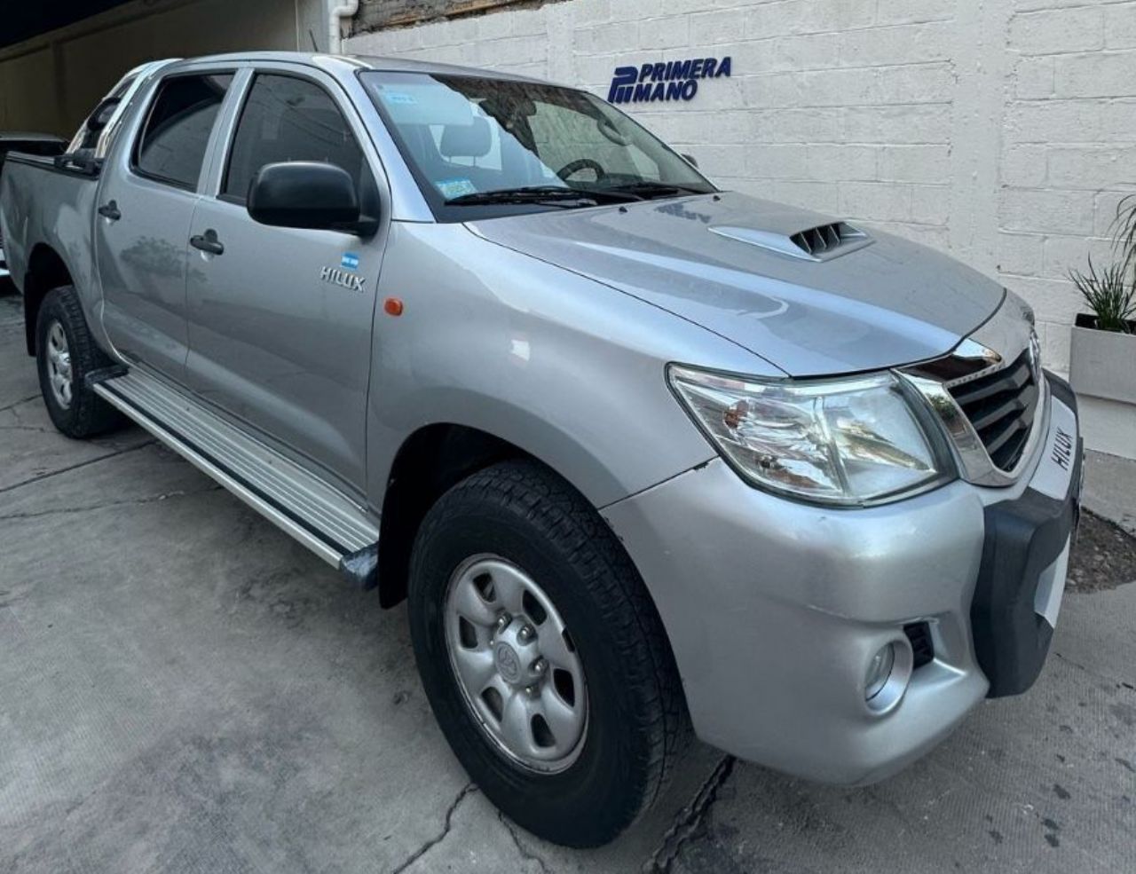 Toyota Hilux Usada en San Juan, deRuedas