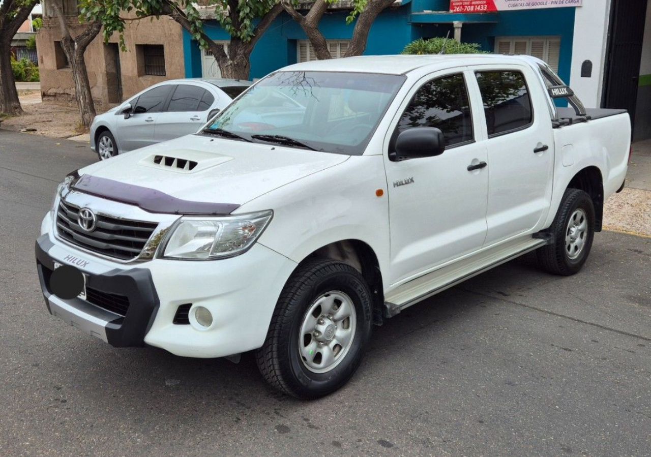 Toyota Hilux Usada Financiado en Mendoza, deRuedas