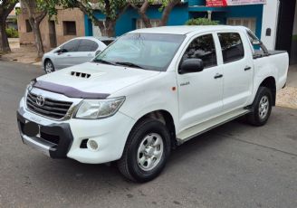 Toyota Hilux Usada en Mendoza Financiado