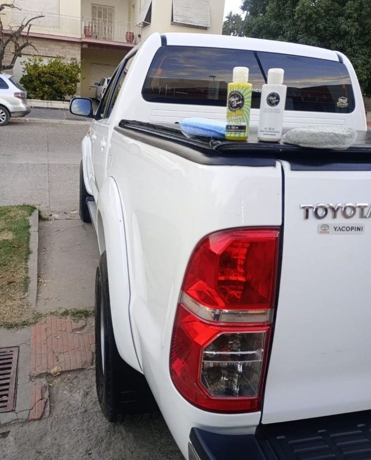 Toyota Hilux Usada en Mendoza, deRuedas