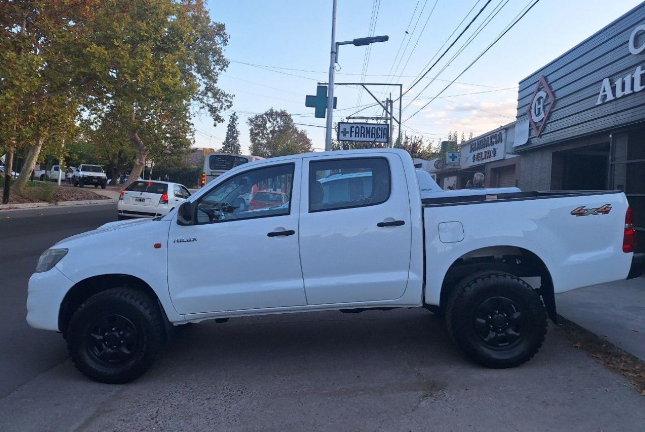 Toyota Hilux Usada Financiado en Mendoza, deRuedas