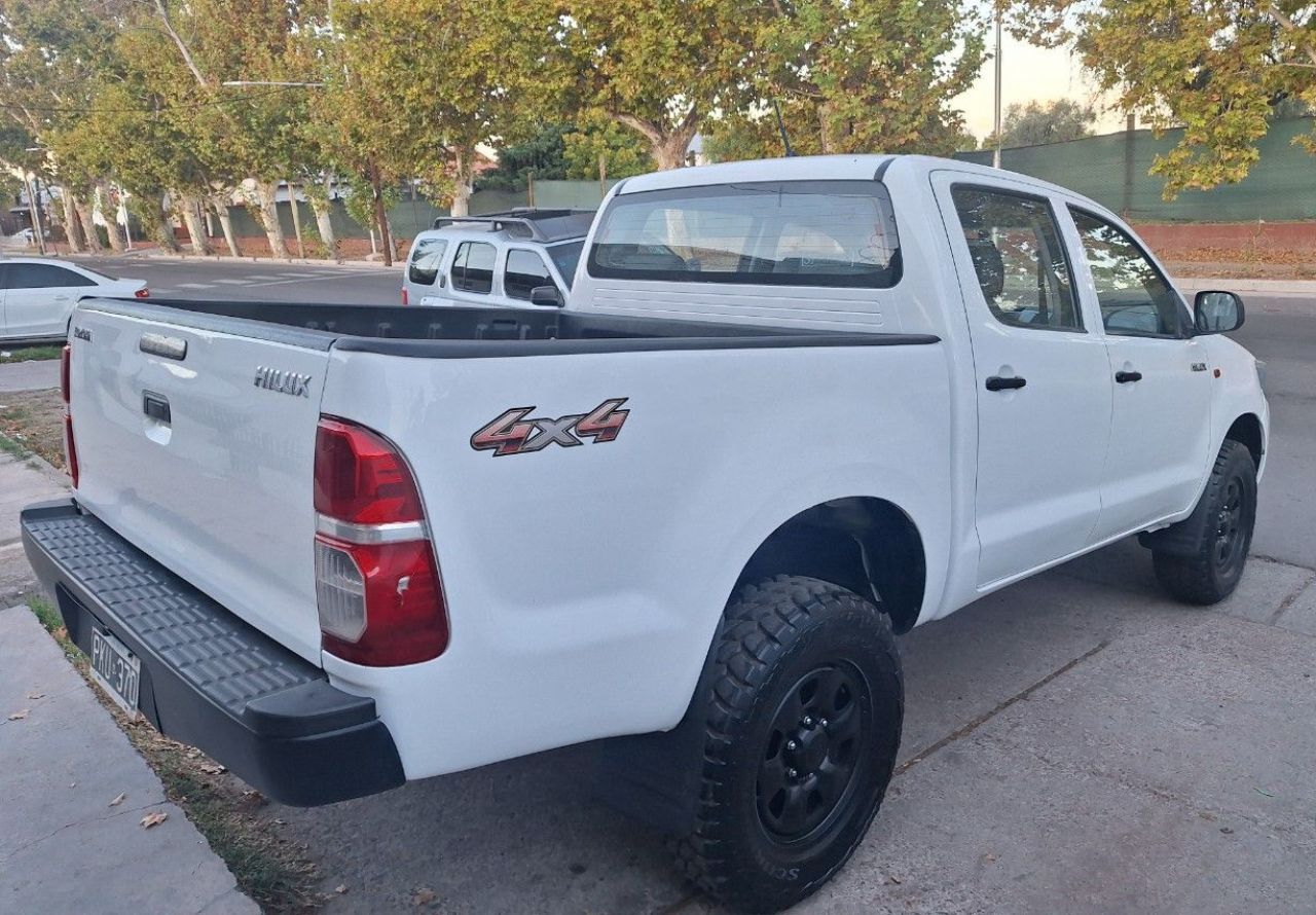 Toyota Hilux Usada Financiado en Mendoza, deRuedas
