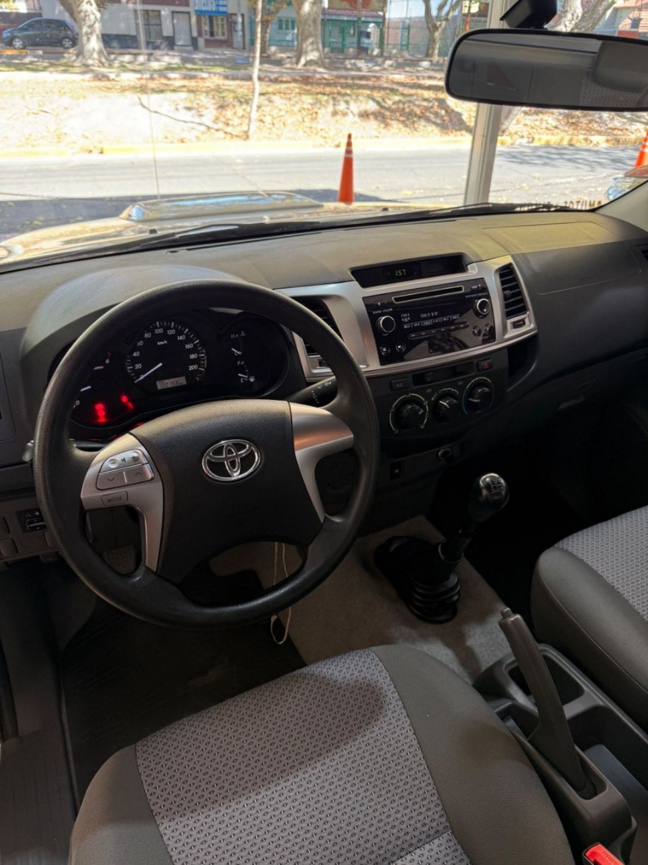 Toyota Hilux Usada Financiado en Mendoza, deRuedas