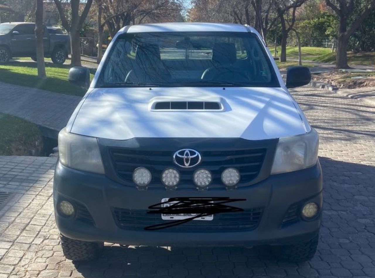 Toyota Hilux Usada en Mendoza, deRuedas