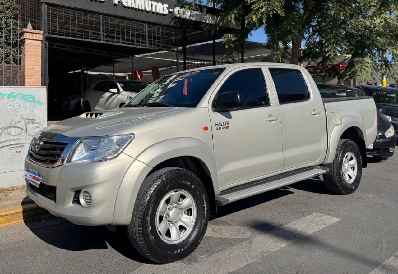 Toyota Hilux Usada Financiado en San Juan, deRuedas