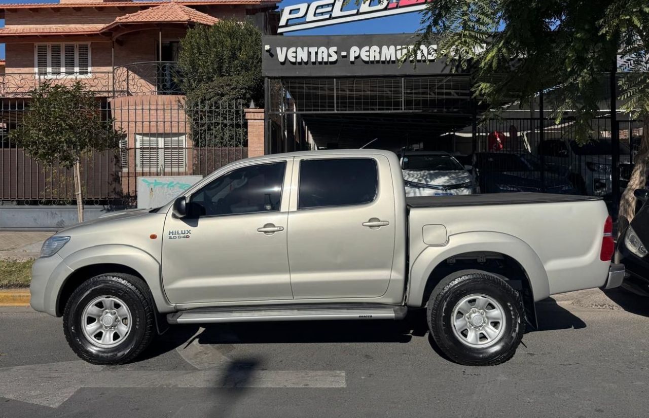 Toyota Hilux Usada Financiado en San Juan, deRuedas