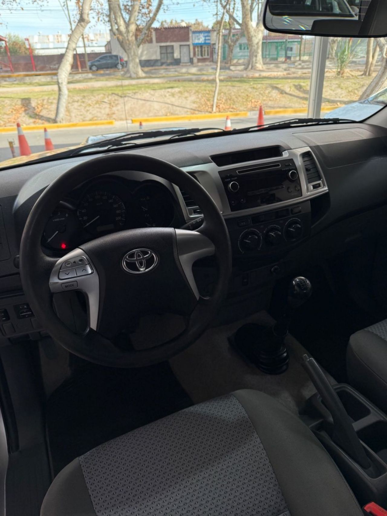 Toyota Hilux Usada Financiado en Mendoza, deRuedas