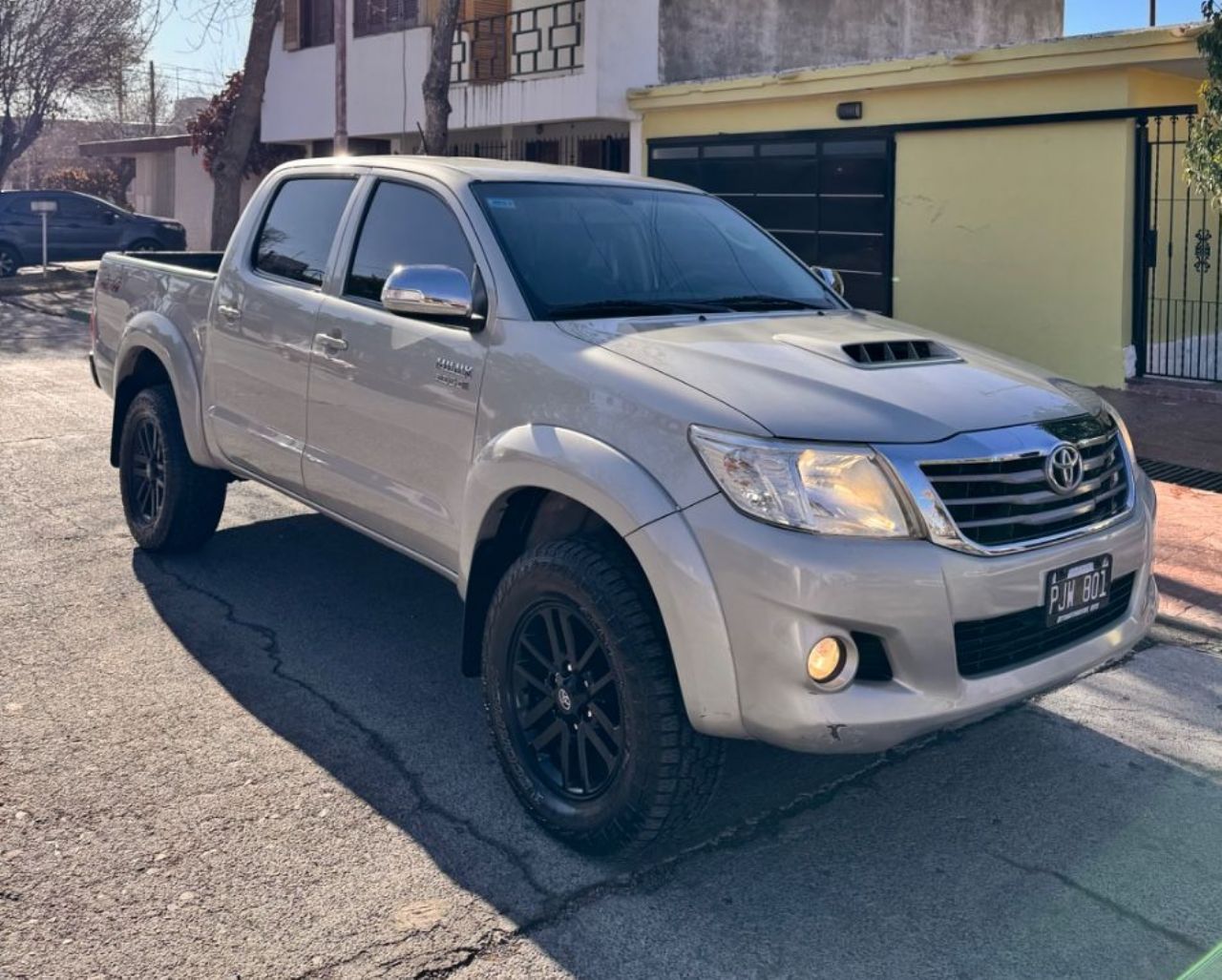 Toyota Hilux Usada en Mendoza, deRuedas