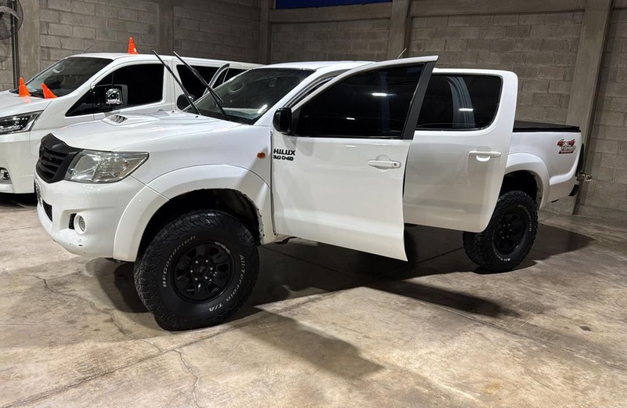 Toyota Hilux Usada Financiado en Mendoza, deRuedas