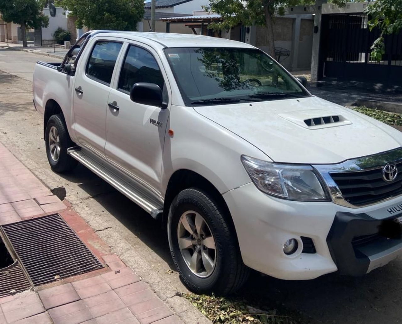 Toyota Hilux Usada en Mendoza, deRuedas