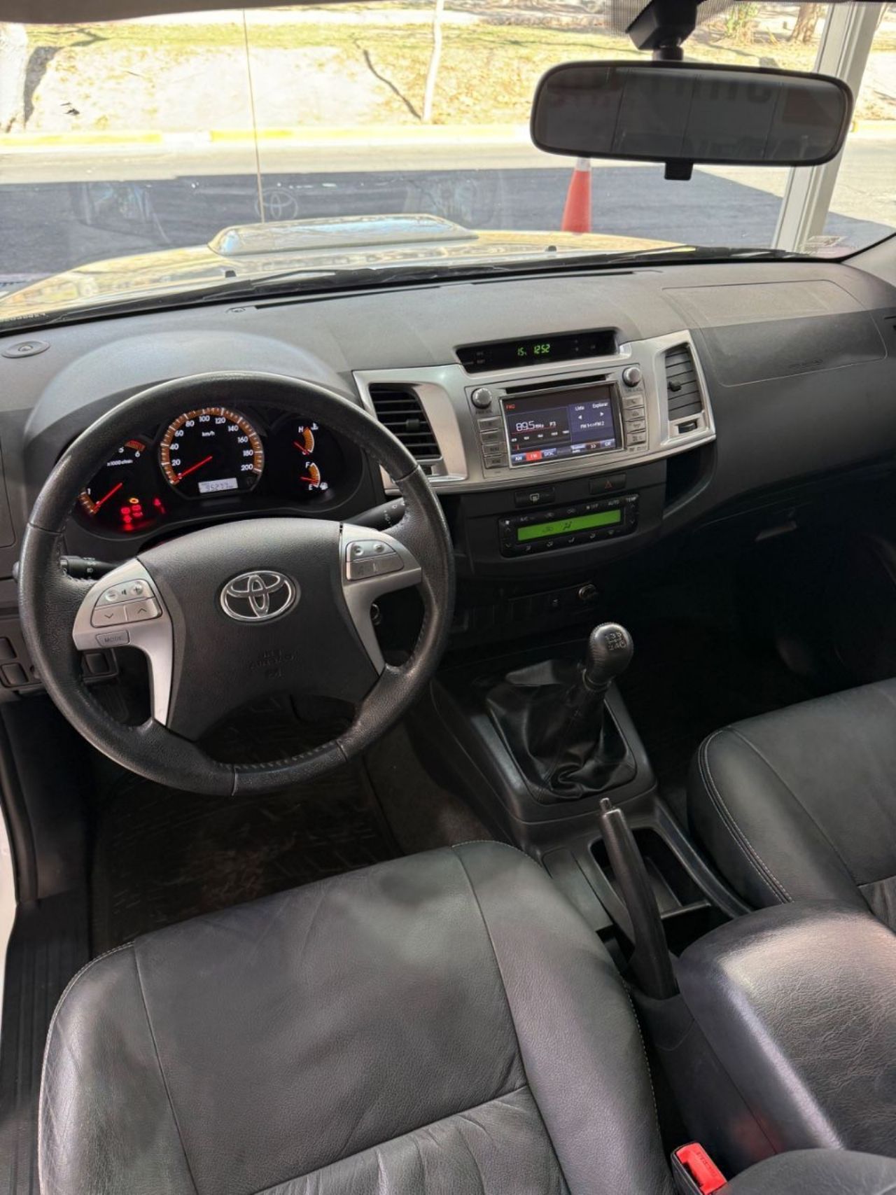 Toyota Hilux Usada Financiado en Mendoza, deRuedas