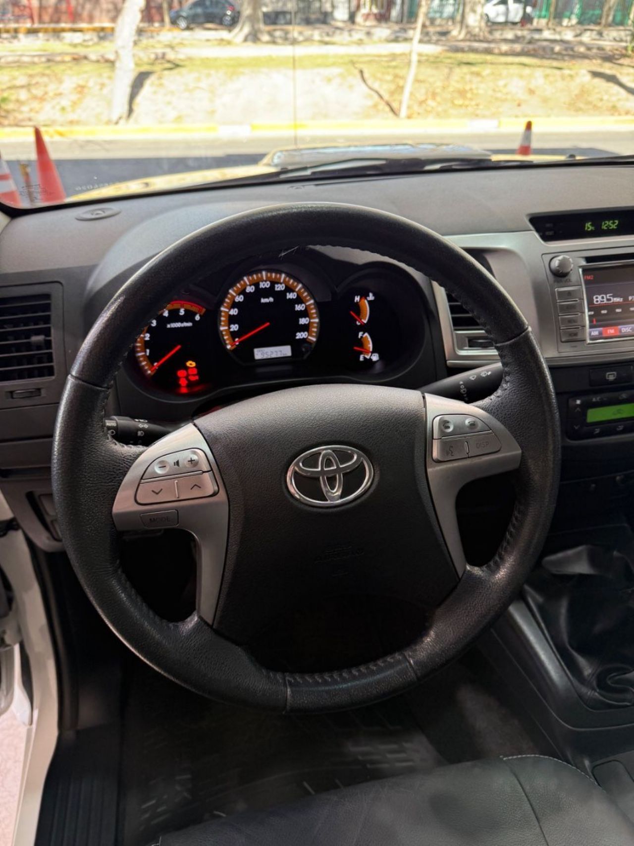 Toyota Hilux Usada Financiado en Mendoza, deRuedas
