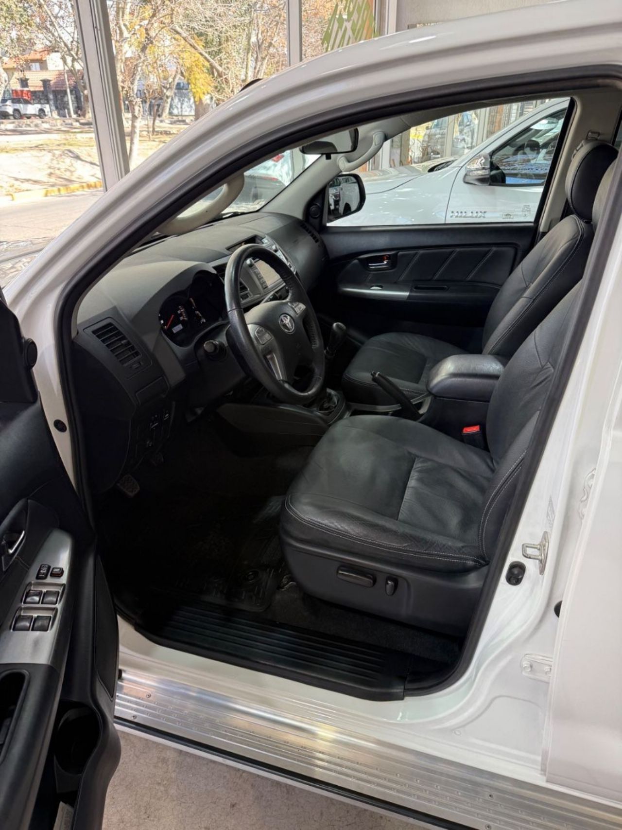 Toyota Hilux Usada Financiado en Mendoza, deRuedas