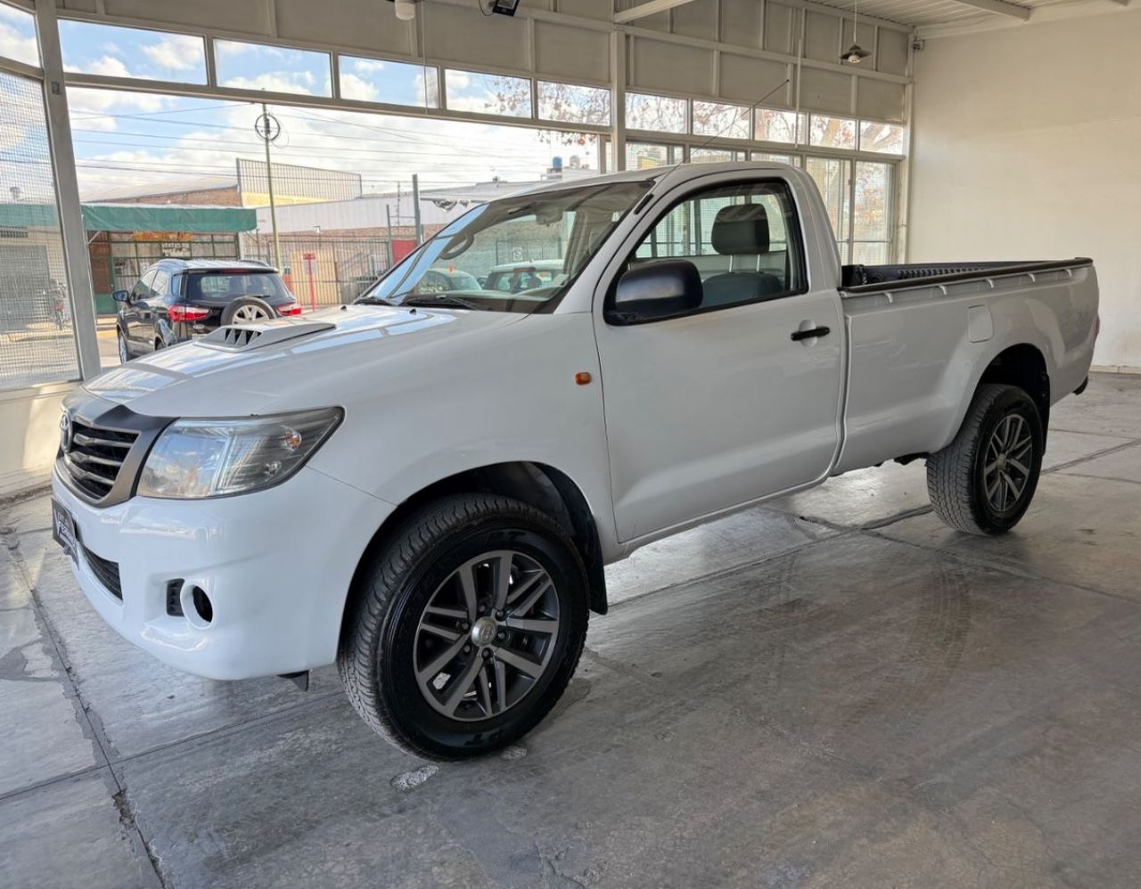 Toyota Hilux Usada Financiado en Mendoza, deRuedas