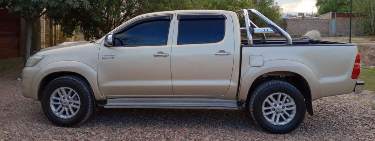 Toyota Hilux Usada en Mendoza, deRuedas