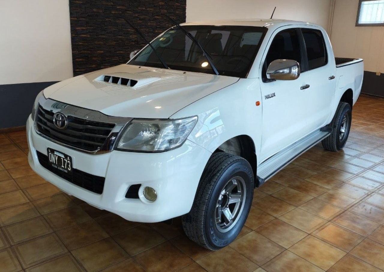 Toyota Hilux Usada Financiado en Mendoza, deRuedas