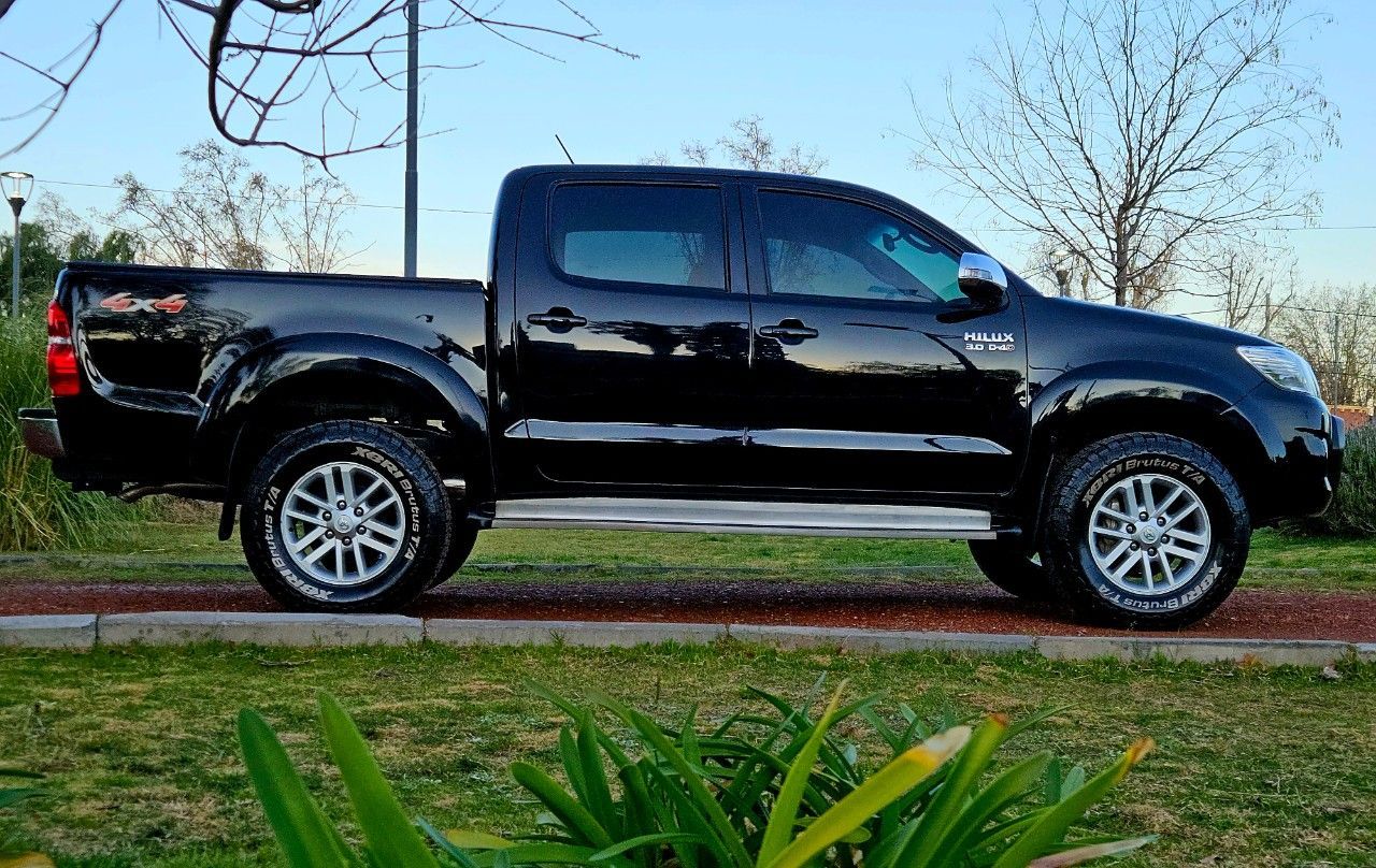 Toyota Hilux Usada Financiado en Mendoza, deRuedas