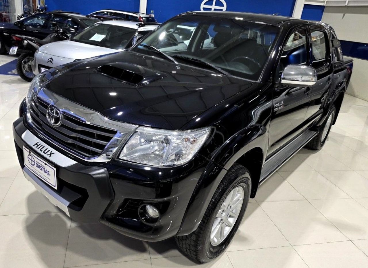 Toyota Hilux Usada Financiado en Mendoza, deRuedas